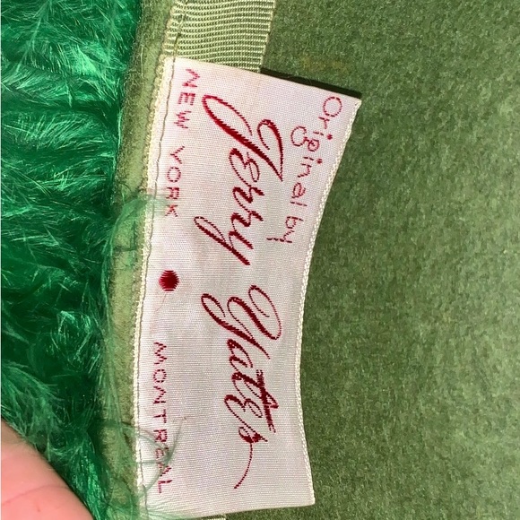 1940s Close to NEW - STUNNING by Jerry Yates-Iridescent Feather Top & Fuzzy! - Picture 6 of 9